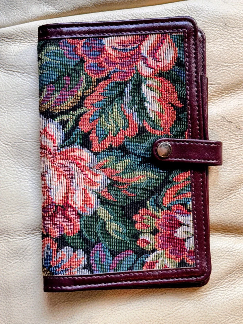 Vintage Floral Tapestry Pocket Planner Wallet Organizer Snap Closure Day Runner